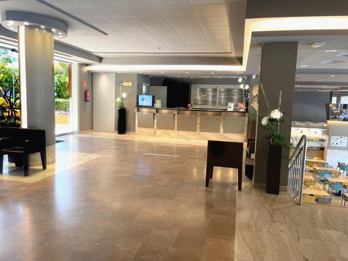 Aparthotel Sunclub Salou Kültér fotó